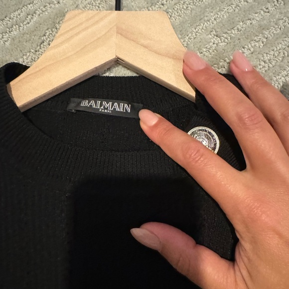 Balmain 3-button black short sleeve knit top - size 42 - Picture 2 of 8